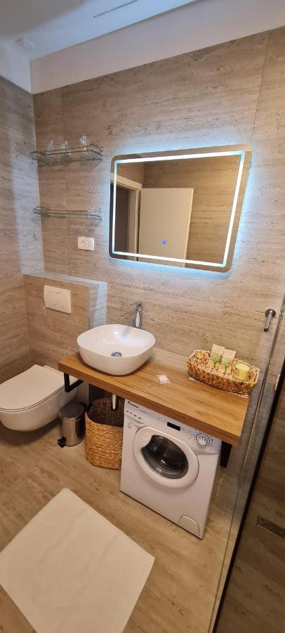 Riva Apartments สปลิท ภายนอก รูปภาพ